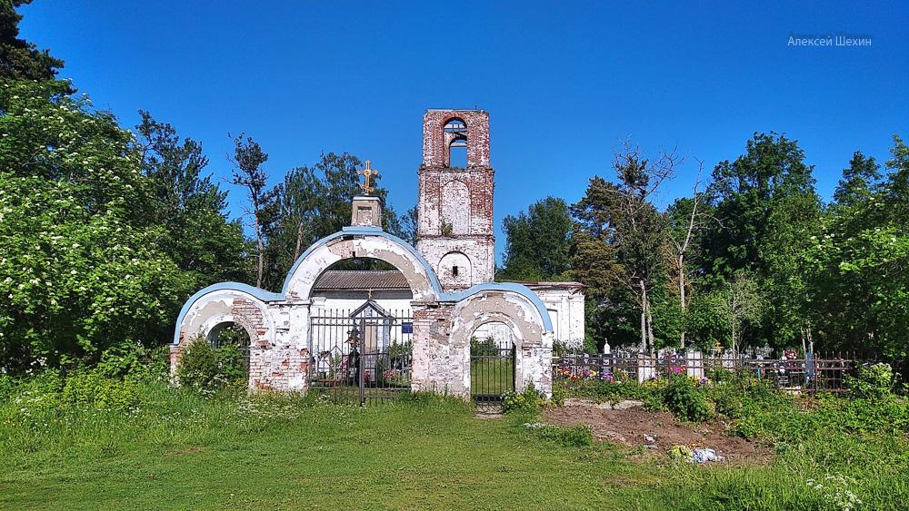 Церковь Петра и Павла в селе Криницах