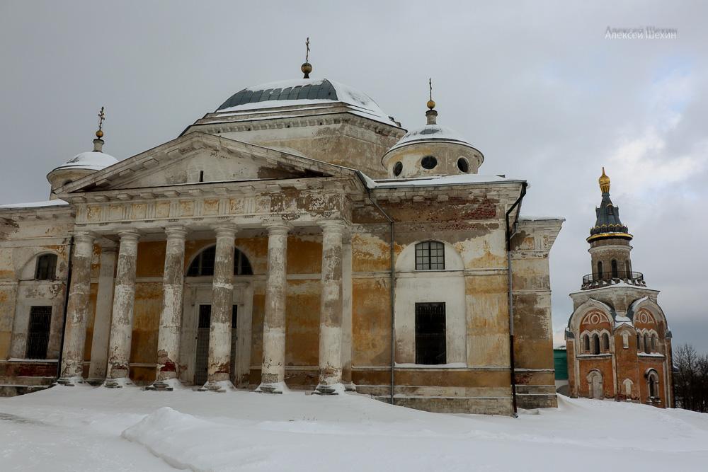 Борисоглебский собор и Свечная башня