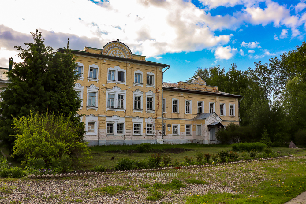 Дом для воспитанниц приюта Успенского монастыря в Вологде